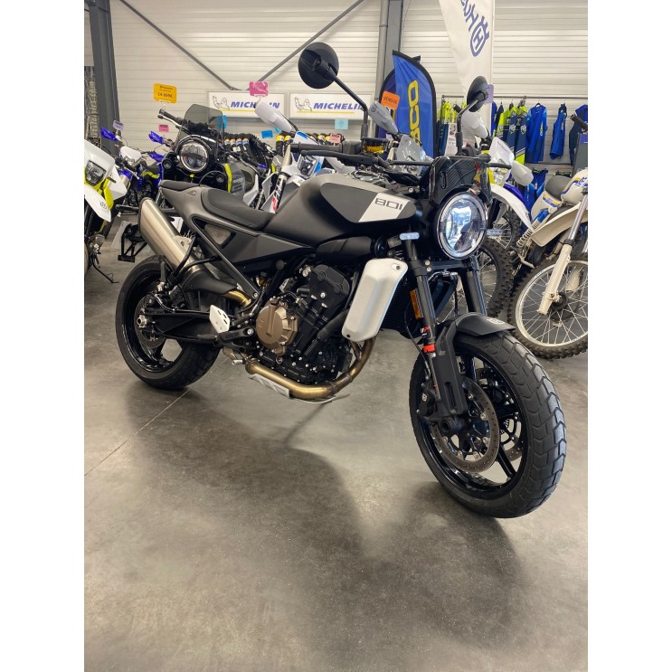 Husqvarna 801 Svartpilen occasion garantie.